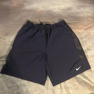 Men’s Nike XXXL navy blue athletic shorts
